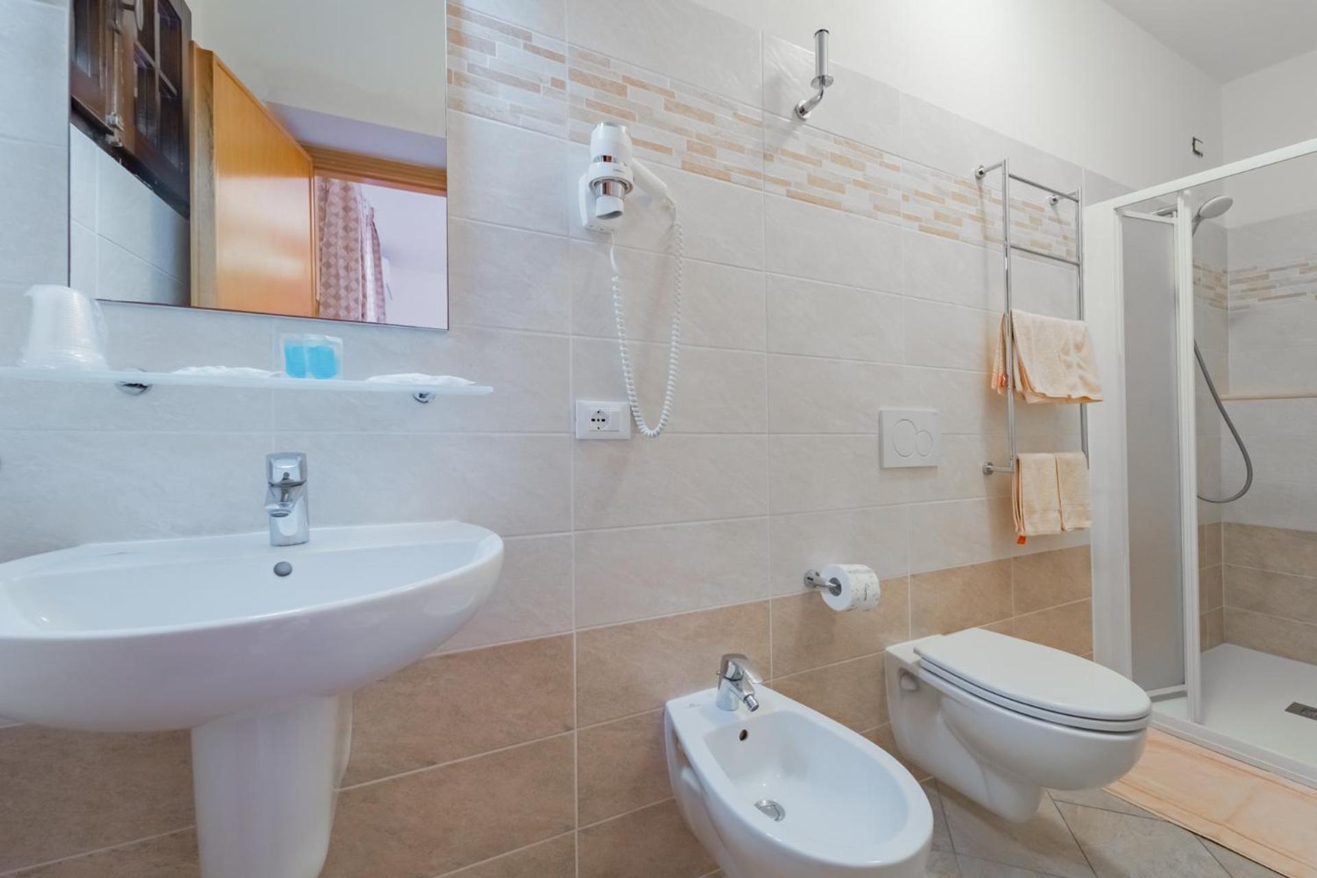 Hotel Lo Scirocco Fetovaia Bagian luar foto