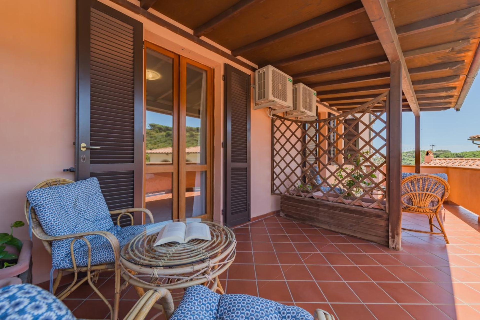 Hotel Lo Scirocco Fetovaia Bagian luar foto