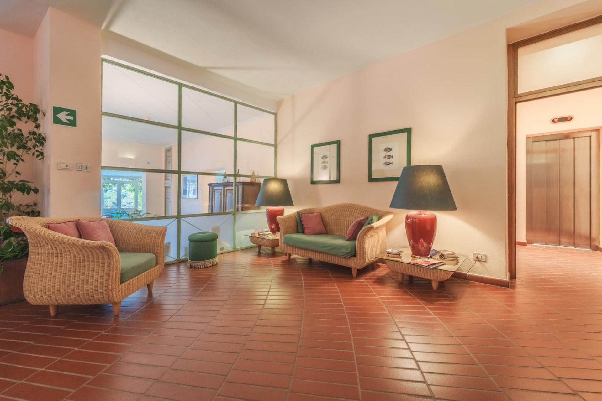 Hotel Lo Scirocco Fetovaia Bagian luar foto